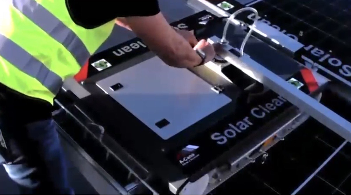 Robot Pro 1300 – Robot autónomo de limpieza solar - Imagen 3